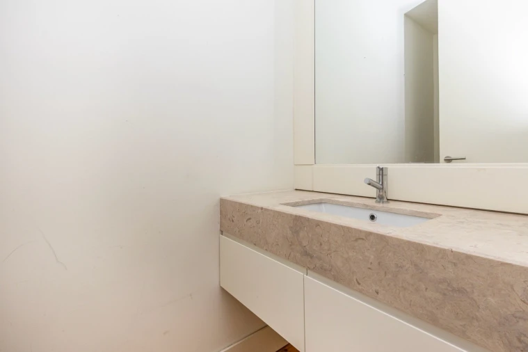 Apartamento T4 para Venda em Santo António Foto 7