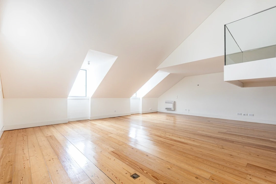 Apartamento T4 para Venda em Santo António Foto 5