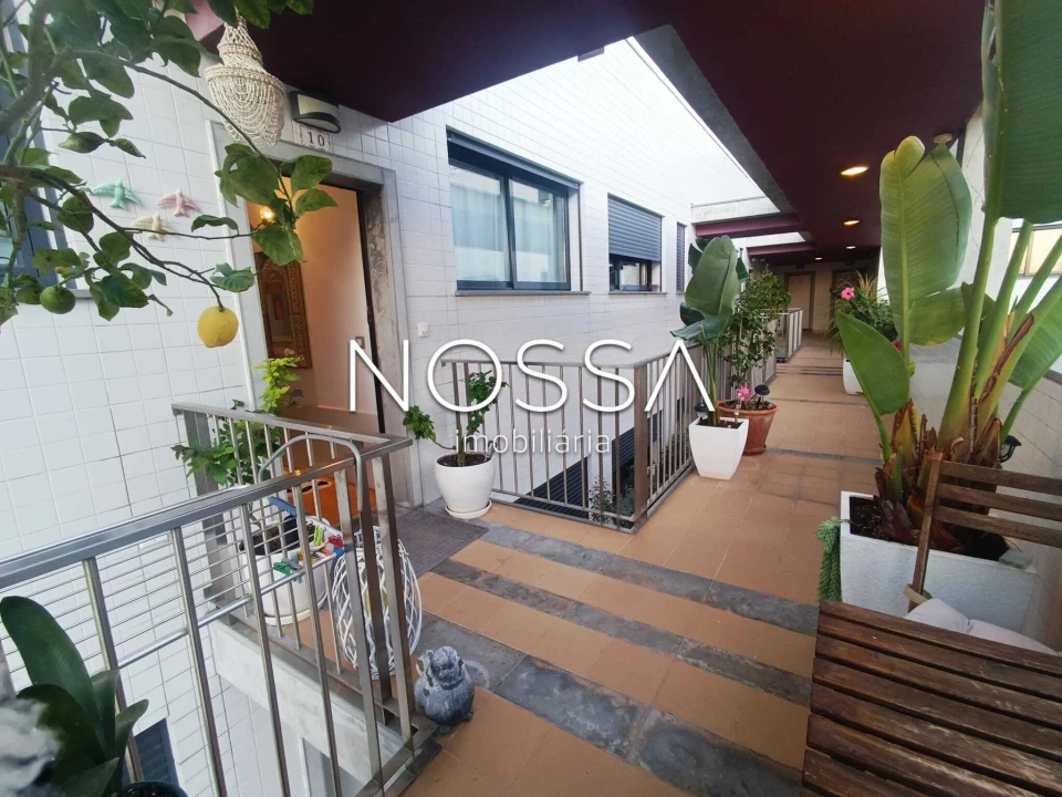 Apartamento T2 para Venda em Costa da Caparica Foto 3