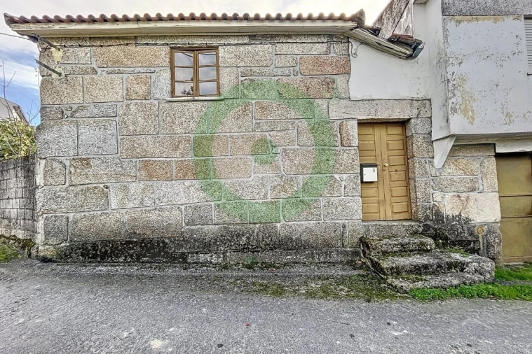 Moradia T3 para Venda em Fornos do Pinhal Foto 1