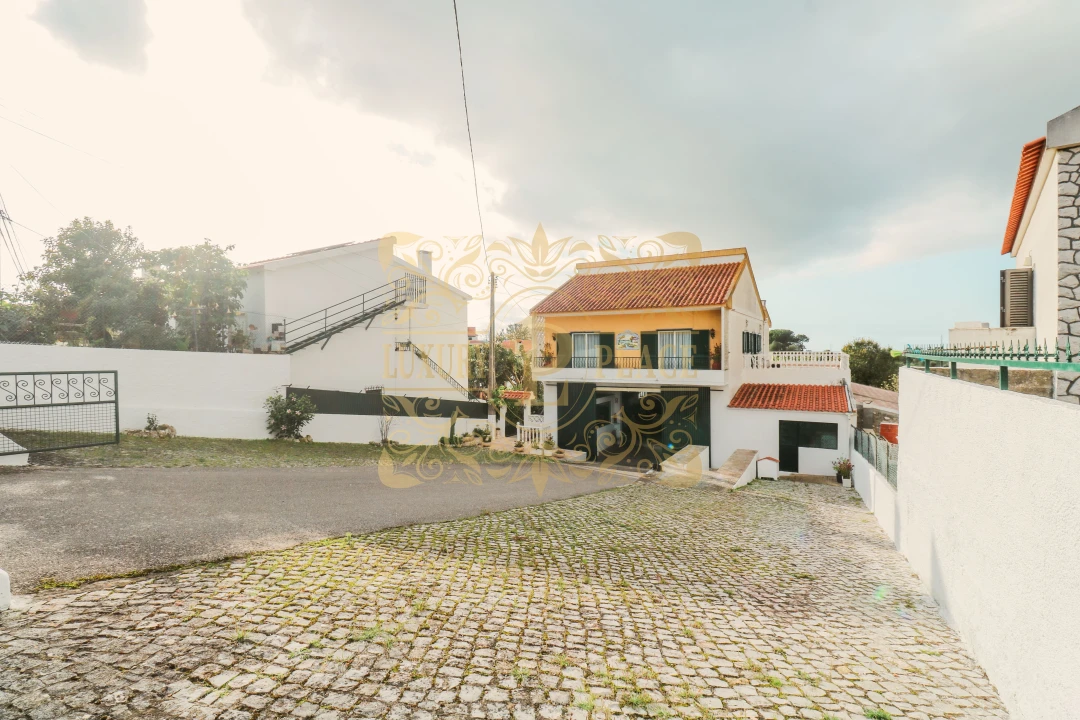 Moradia T3 para Venda em Sesimbra (Castelo) Foto 1