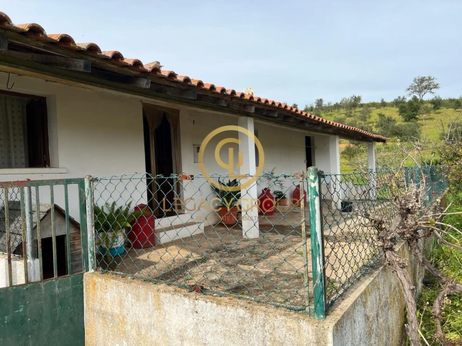 Quinta T2 para Venda em São Martinho das Amoreiras