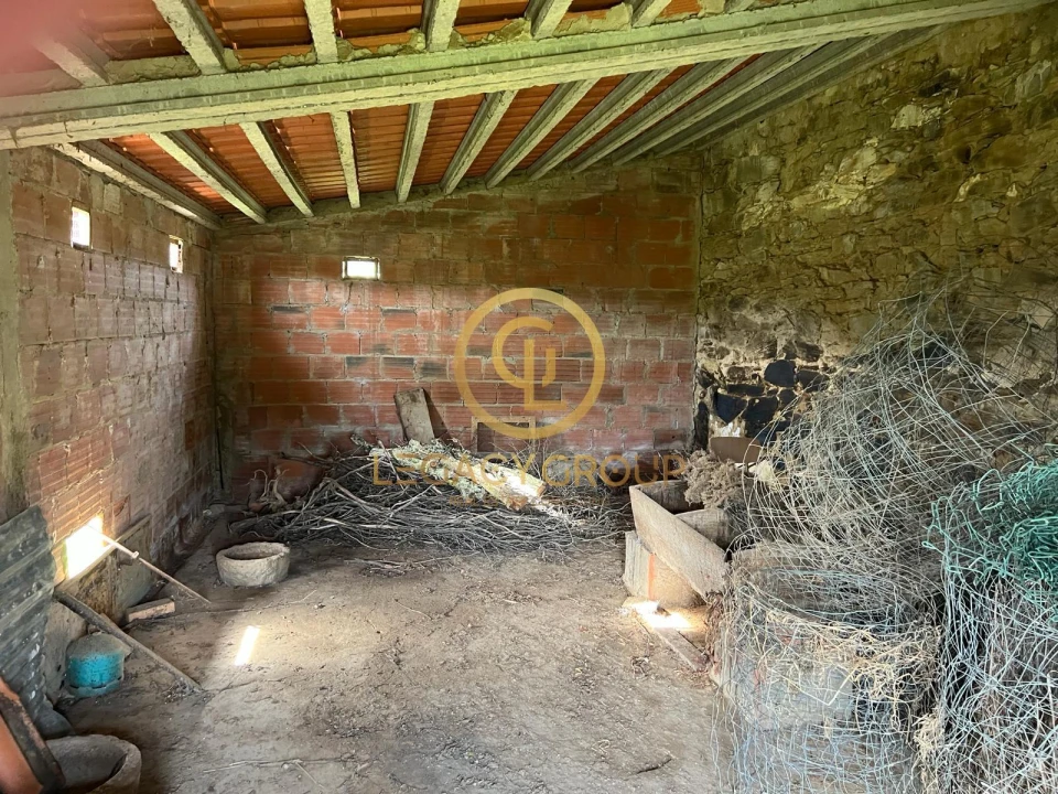 Quinta T2 para Venda em São Martinho das Amoreiras Foto 11