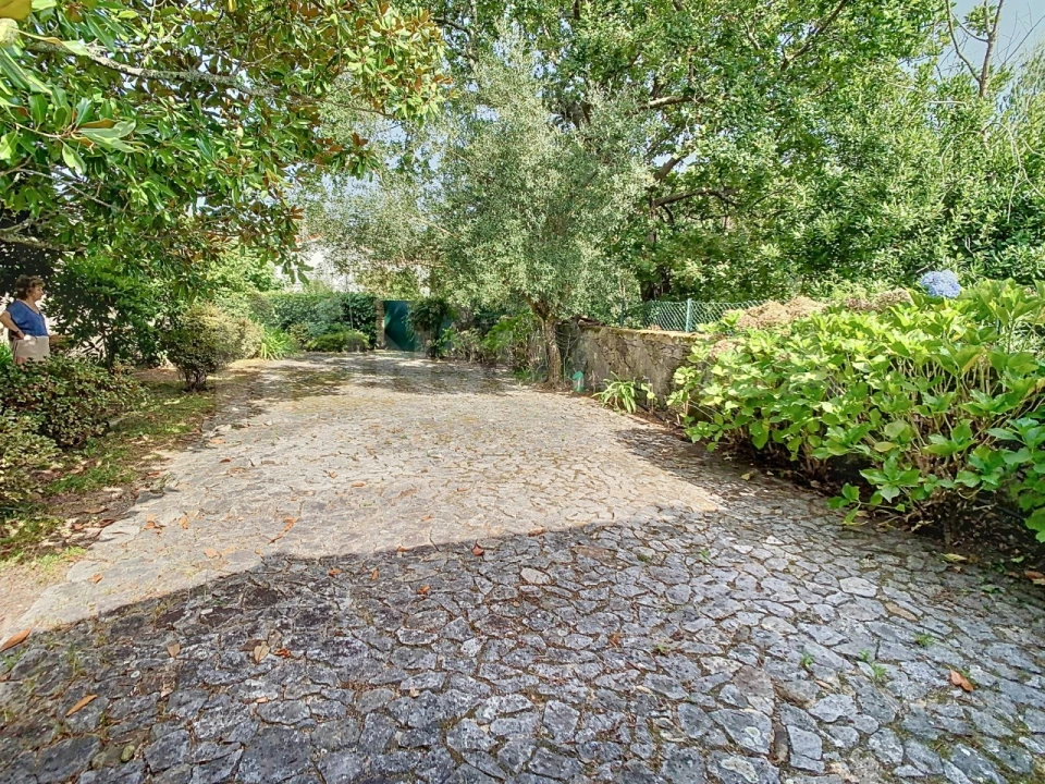 Moradia T4 para Venda em Loivo Foto 5