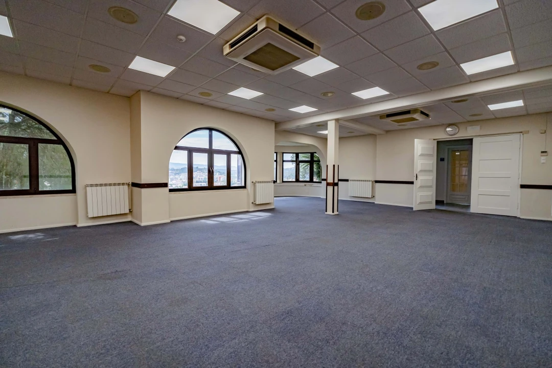 Moradia T9 para Venda em Sé Nova, Santa Cruz, Almedina e São Bartolomeu Foto 9