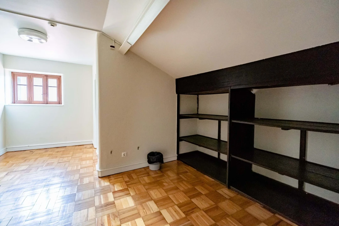 Moradia T9 para Venda em Sé Nova, Santa Cruz, Almedina e São Bartolomeu Foto 48