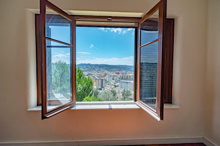 Moradia T9 para Venda em Sé Nova, Santa Cruz, Almedina e São Bartolomeu Foto 16