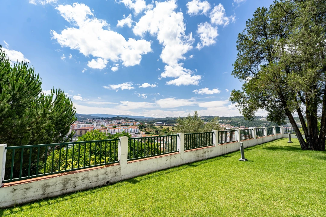 Moradia T9 para Venda em Sé Nova, Santa Cruz, Almedina e São Bartolomeu Foto 65