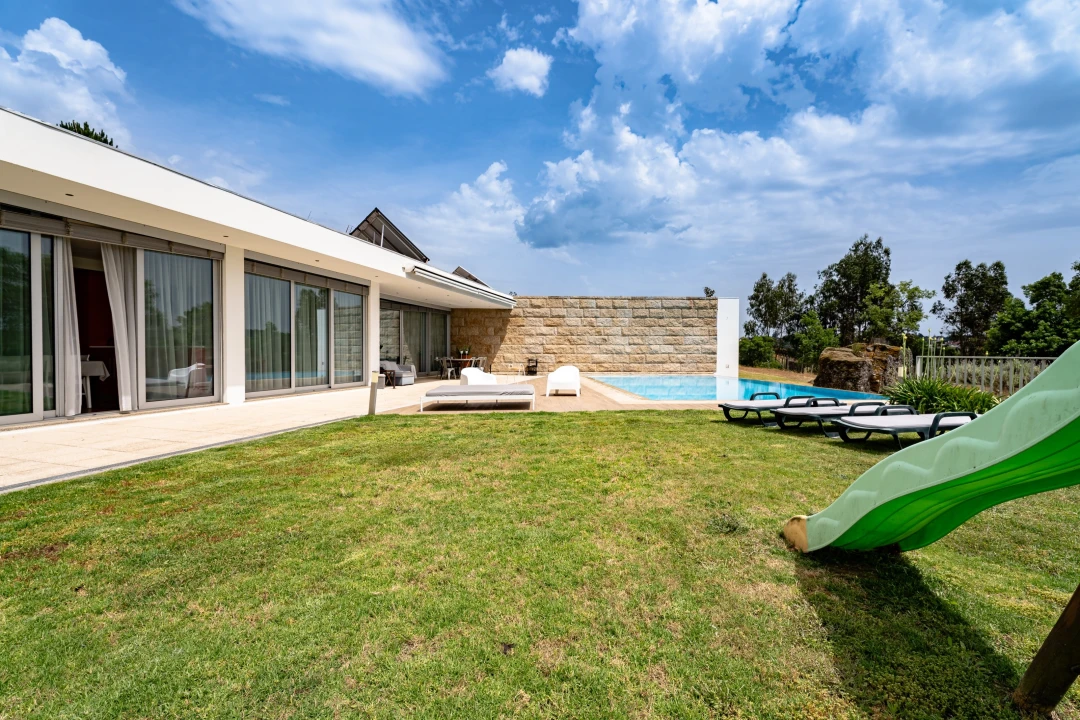 Moradia T4 para Venda em Santa Comba Dão e Couto do Mosteiro Foto 50