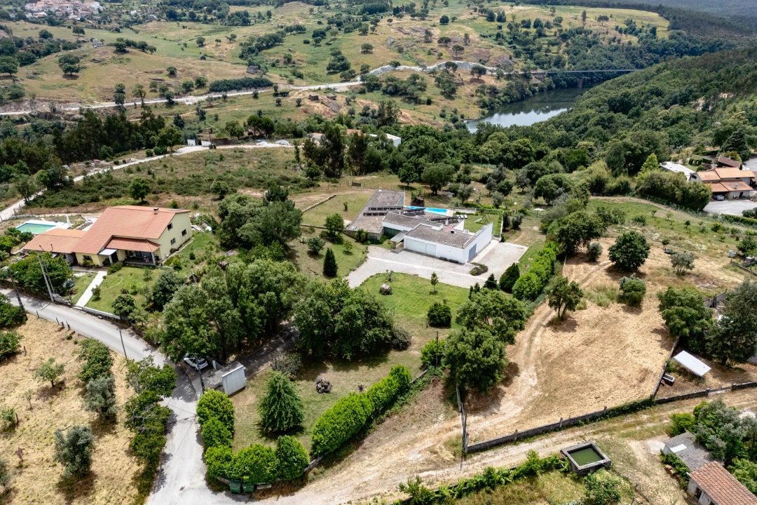 Moradia T4 para Venda em Santa Comba Dão e Couto do Mosteiro Foto 65