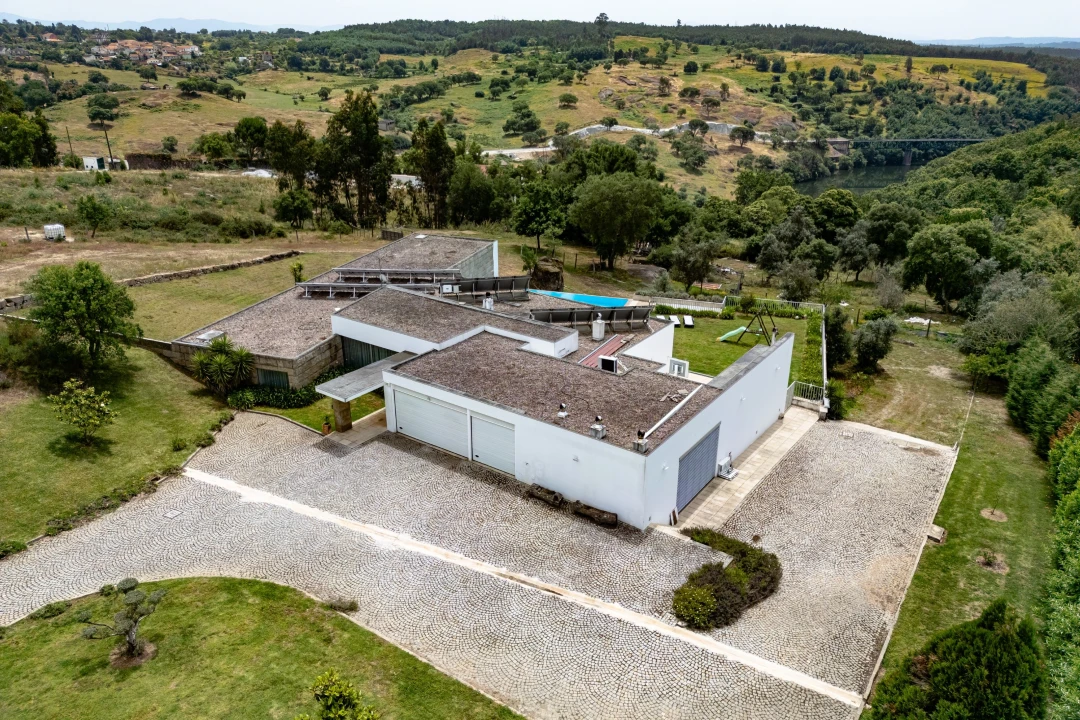 Moradia T4 para Venda em Santa Comba Dão e Couto do Mosteiro Foto 60