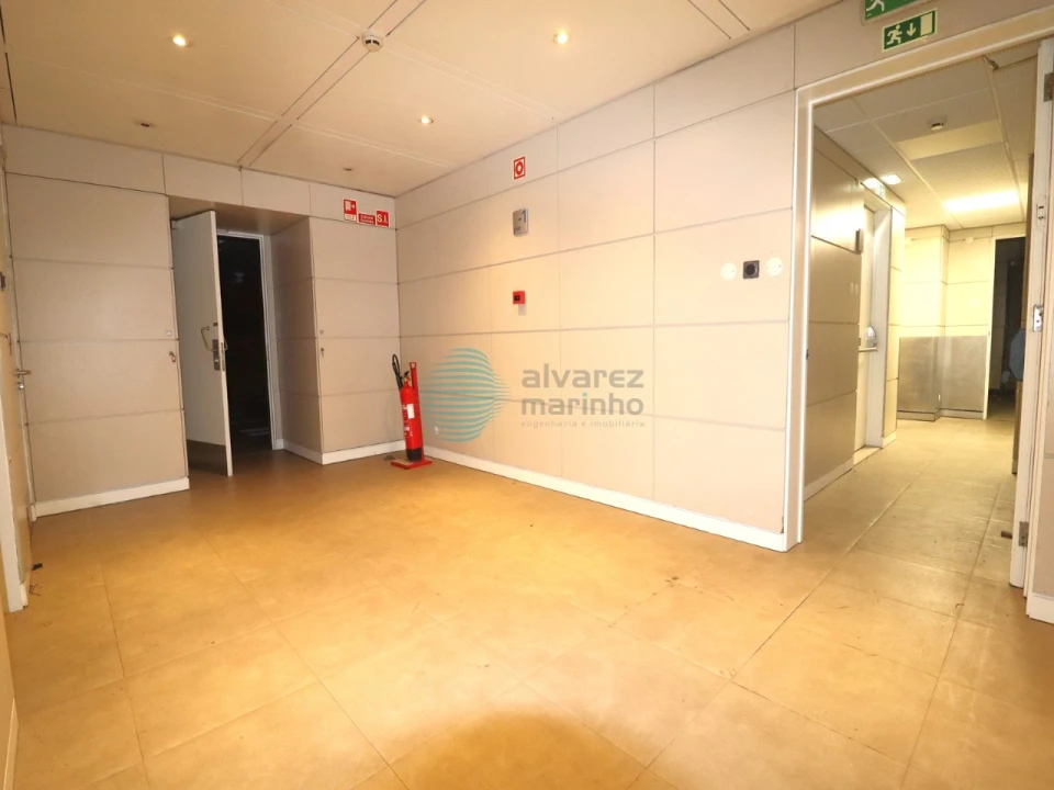 Escritório para Arrendamento em Avenidas Novas Foto 13