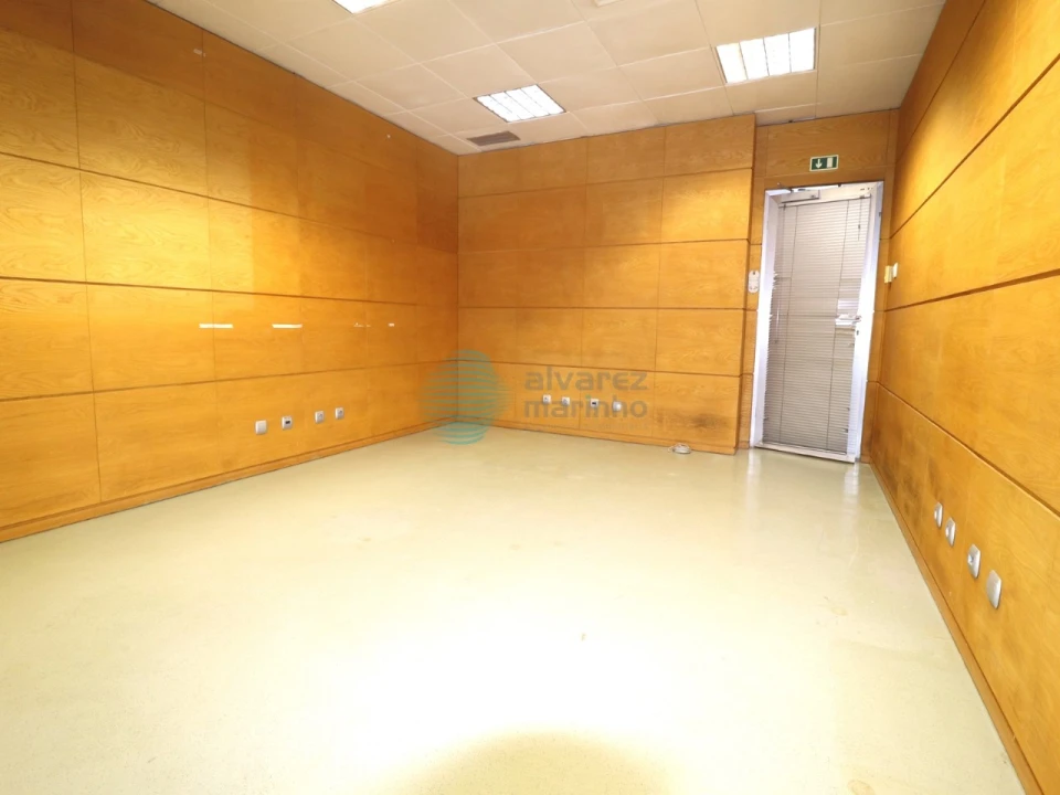 Escritório para Arrendamento em Avenidas Novas Foto 17