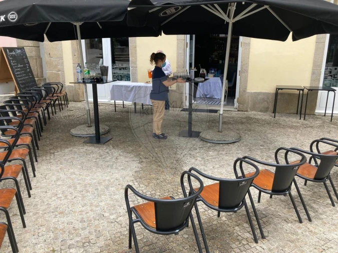 Negócio para Venda em Santa Maria da Feira, Travanca, Sanfins e Espargo Foto 5