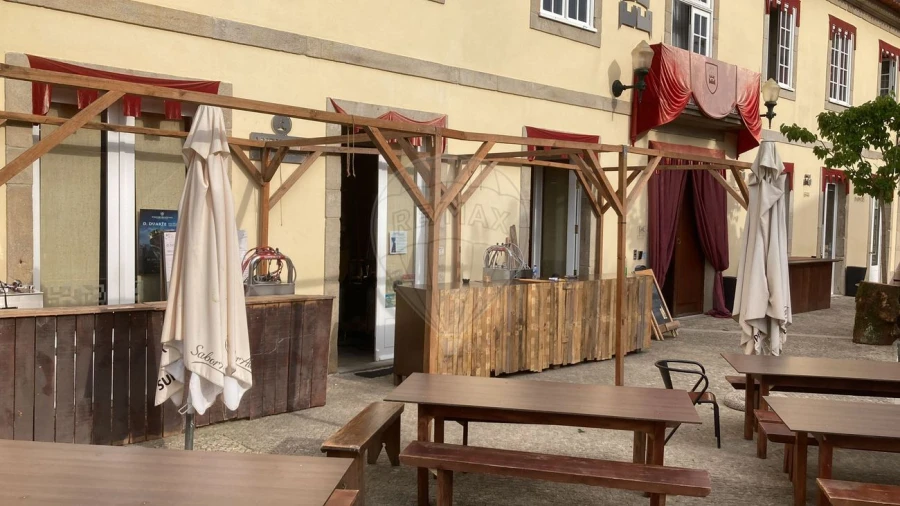 Negócio para Venda em Santa Maria da Feira, Travanca, Sanfins e Espargo Foto 4