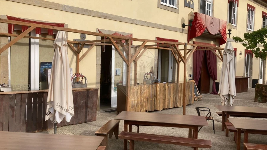 Negócio para Venda em Santa Maria da Feira, Travanca, Sanfins e Espargo