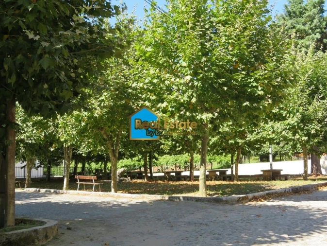 Terreno para Venda em Venade e Azevedo Foto 4