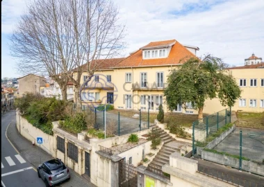 Moradia T23 para Venda em Santa Marinha e São Pedro da Afurada