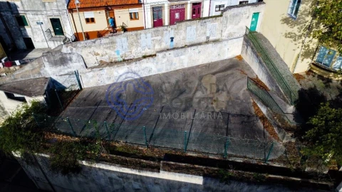 Moradia T23 para Venda em Santa Marinha e São Pedro da Afurada