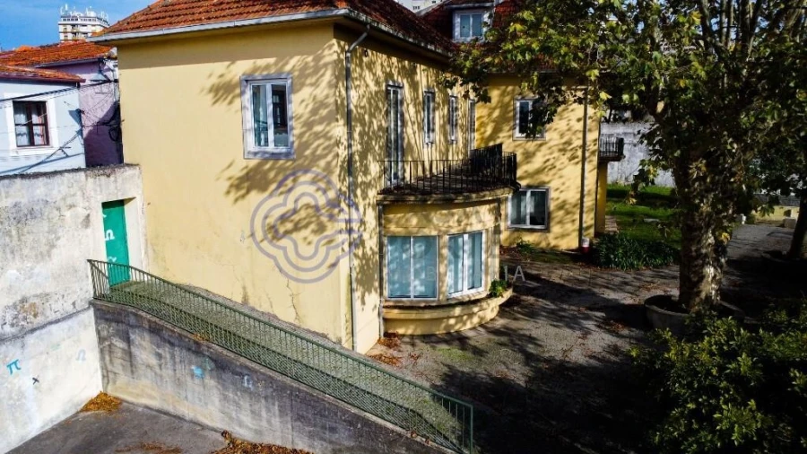 Moradia T23 para Venda em Santa Marinha e São Pedro da Afurada Foto 27