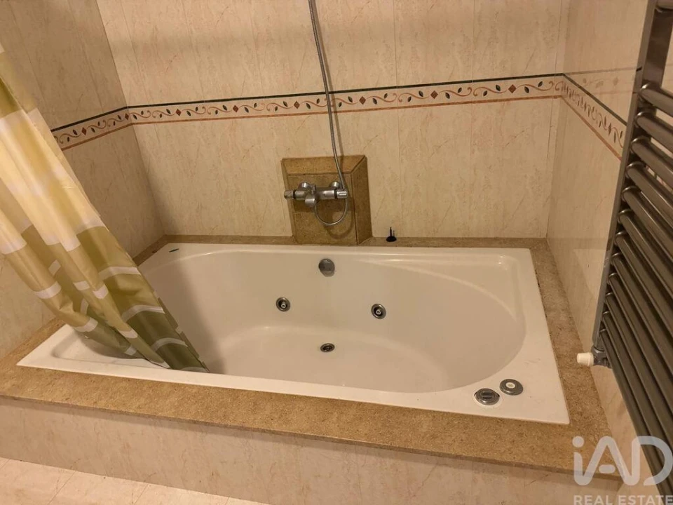 Moradia T3 para Venda em Valado dos Frades Foto 10