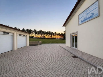 Moradia T3 para Venda em Valado dos Frades