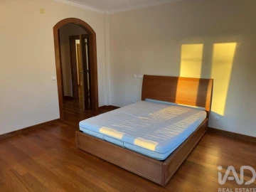 Moradia T3 para Venda em Valado dos Frades