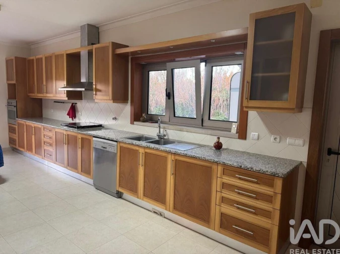 Moradia T3 para Venda em Valado dos Frades Foto 25