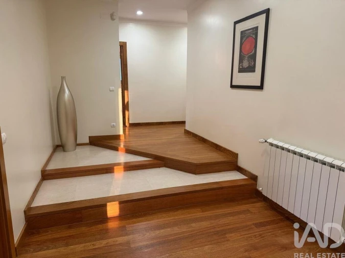 Moradia T3 para Venda em Valado dos Frades Foto 18