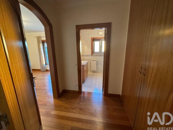 Moradia T3 para Venda em Valado dos Frades Foto 6