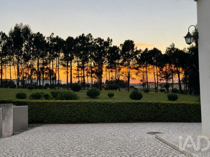 Moradia T3 para Venda em Valado dos Frades Foto 23