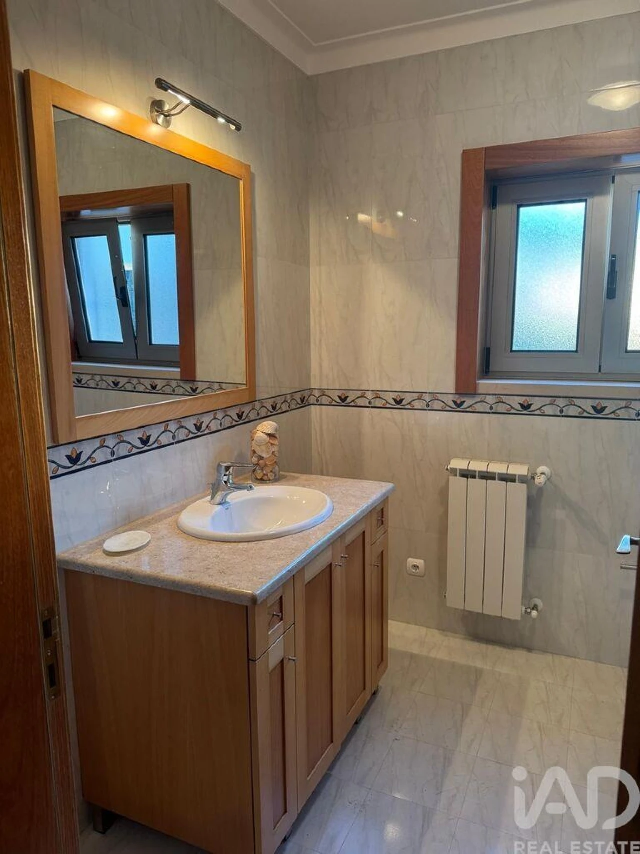 Moradia T3 para Venda em Valado dos Frades Foto 5