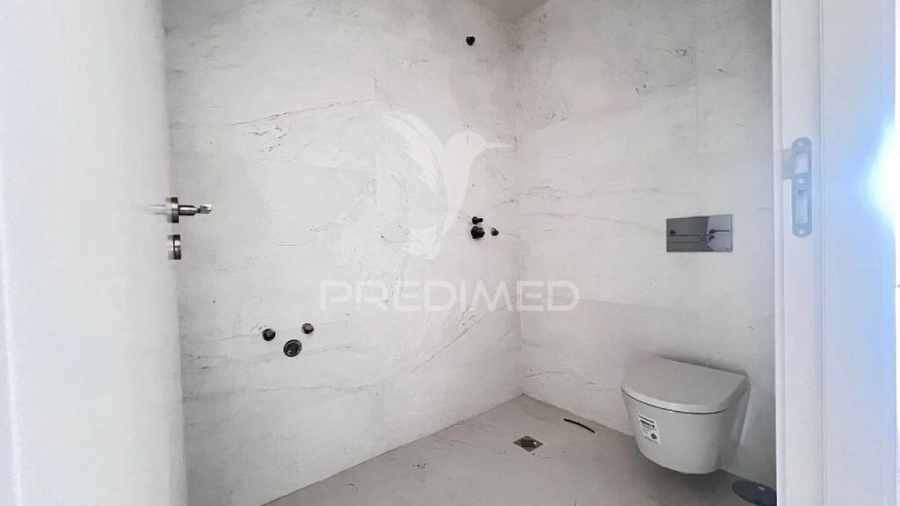 Apartamento T2 para Venda em Creixomil Foto 20