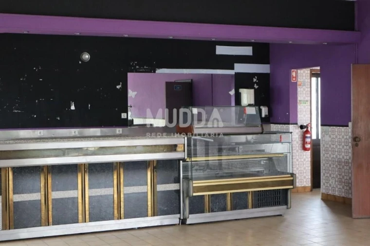 Moradia T5 para Venda em Grijó e Sermonde Foto 1