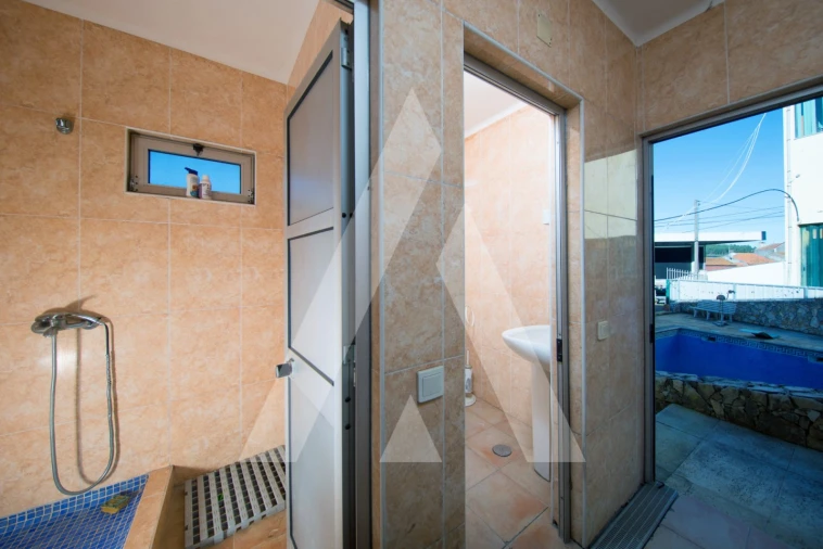 Moradia T6 para Venda em Figueiro do Campo Foto 16