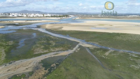 Moradia T3 para Venda em Moncarapacho e Fuseta