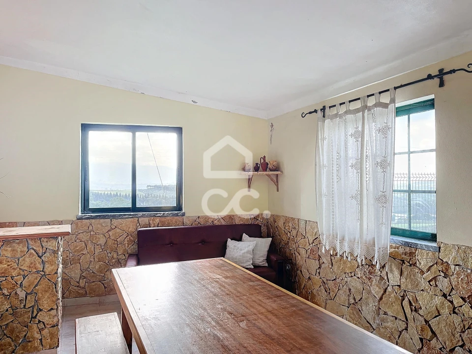 Moradia T2 para Venda em Peral Foto 13