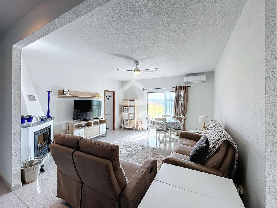 Moradia T2 para Venda em Peral Foto 24