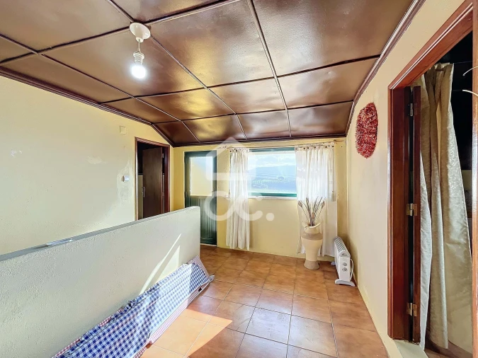 Moradia T2 para Venda em Peral Foto 36