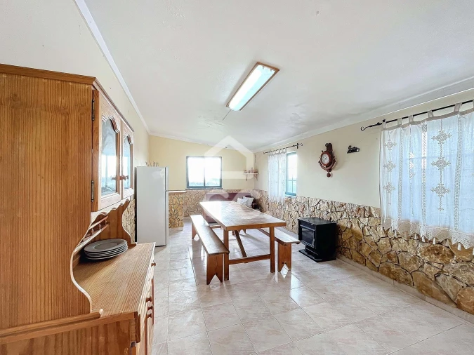 Moradia T2 para Venda em Peral Foto 12