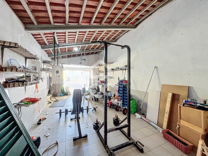 Moradia T2 para Venda em Peral Foto 42