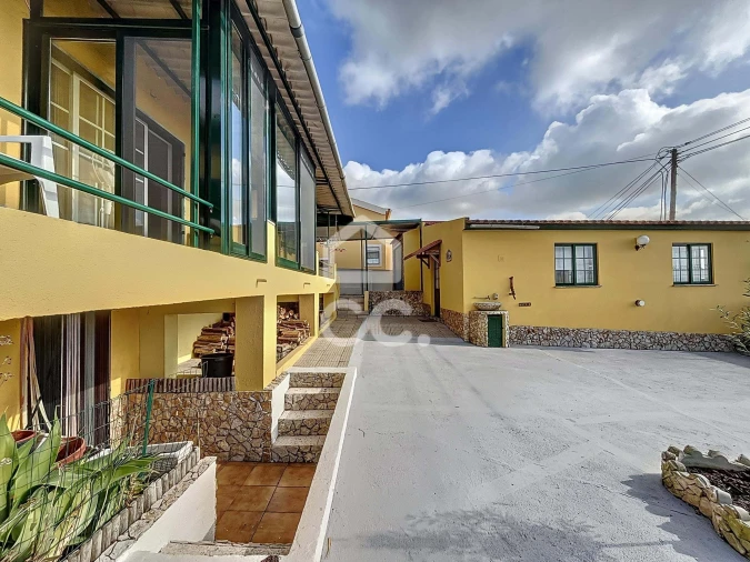 Moradia T2 para Venda em Peral Foto 4