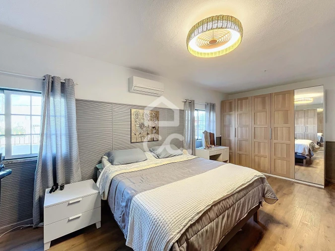 Moradia T2 para Venda em Peral Foto 28