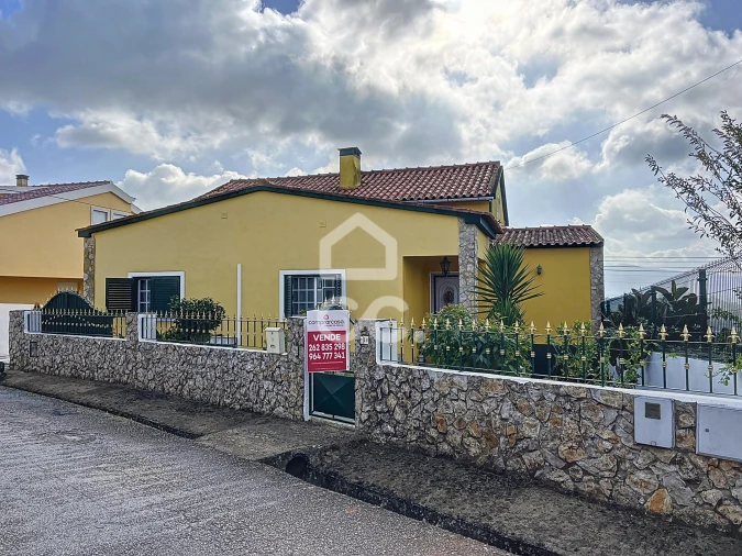 Moradia T2 para Venda em Peral Foto 10