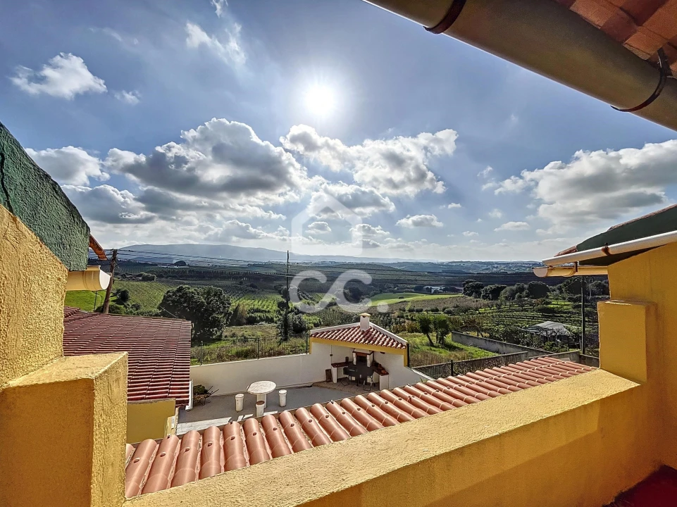 Moradia T2 para Venda em Peral Foto 33