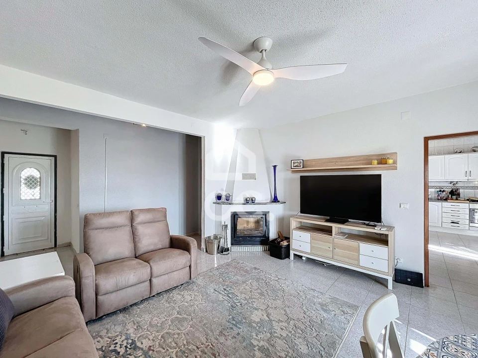 Moradia T2 para Venda em Peral Foto 23