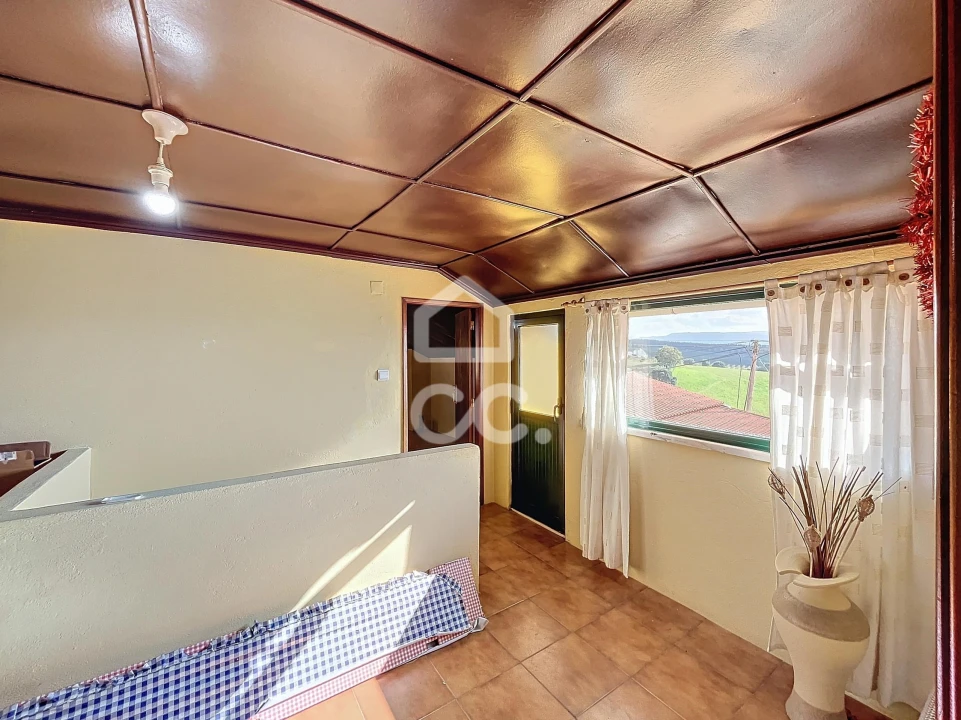 Moradia T2 para Venda em Peral Foto 38