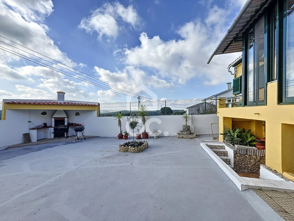 Moradia T2 para Venda em Peral Foto 7