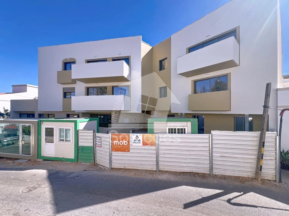 Apartamento T2 para Venda em Alvor Foto 18
