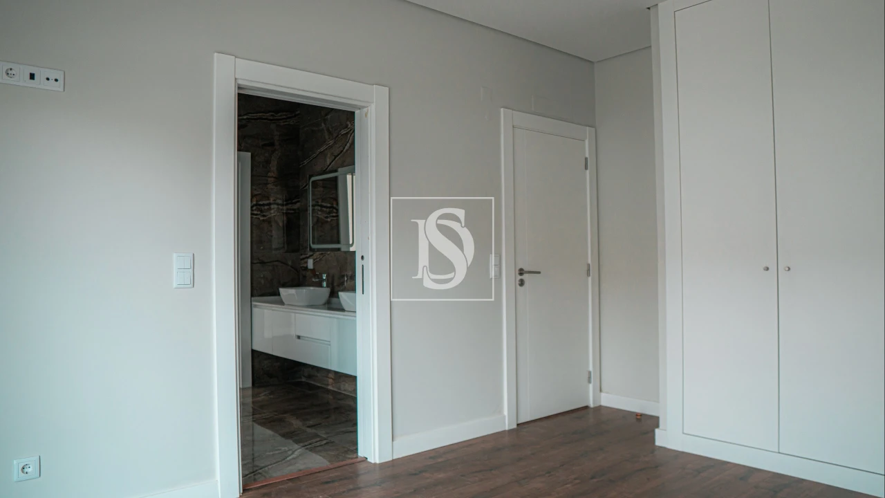 Moradia T4 para Venda em Azeitão (São Lourenço e São Simão) Foto 7